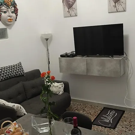 Daire La Maestrina In *