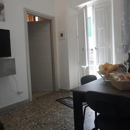 La Maestrina In Taormina