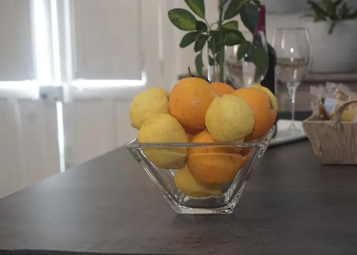 La Maestrina In Apartamento *
